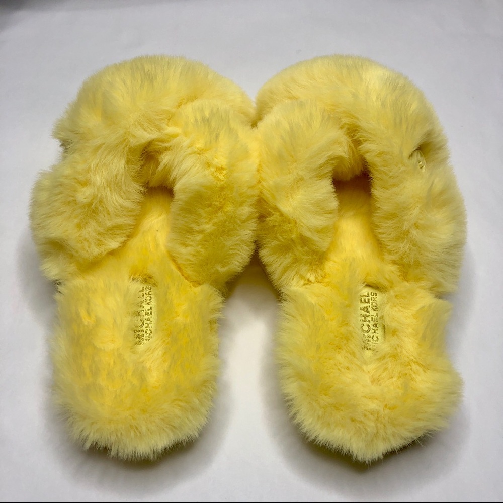New Michael Kors Yellow Lala Faux Fur Slippers - Picture 4 of 11